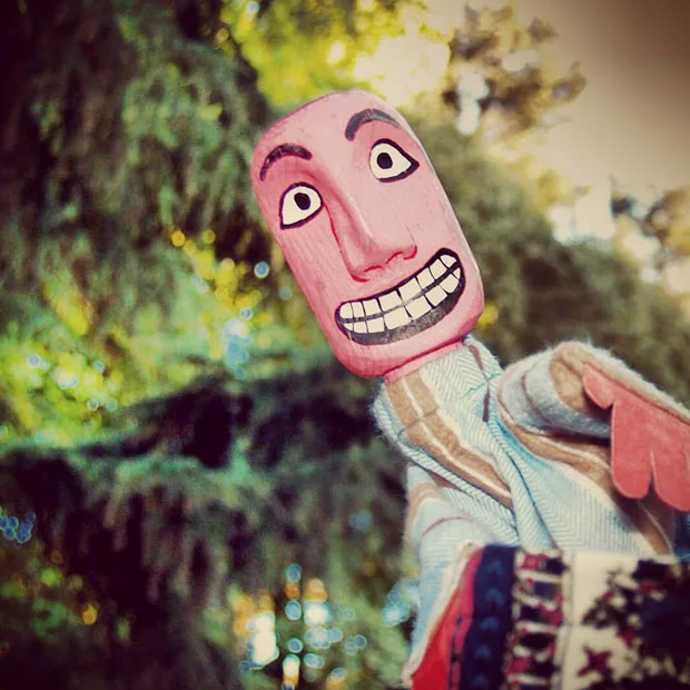 D. Roberto, Regresso do Herói / Marionetas da Feira