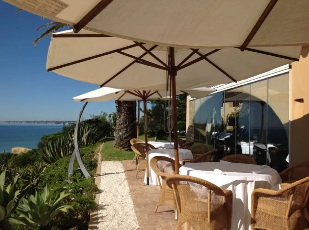 Dê as boas vinda ao paraíso / Vila Joya