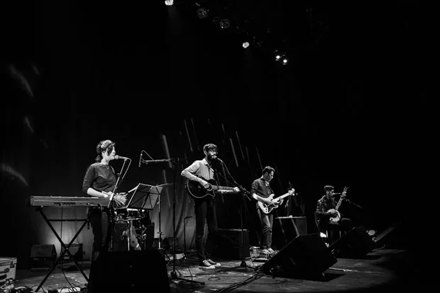 Em concerto (o que foi, o que será): Birds are Indie