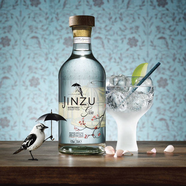 O gin britânico com um twist japonês / Jinzu