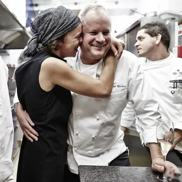 “Queremos que todos levem a cozinha do antigamente” / Tribute to Claudia