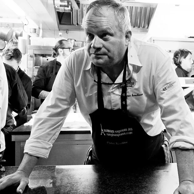 Tribute to Koschina em dia de festa no Vila Joya