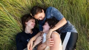 'O Paraíso Queima'. de Mikka Gustafson